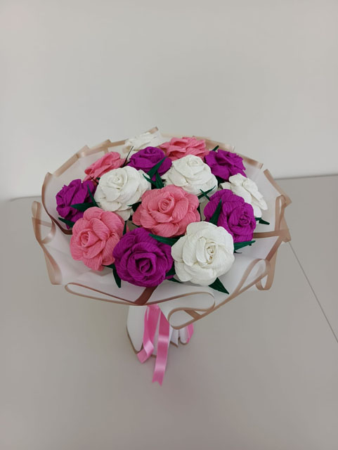 Pembe Tonları ve Beyaz